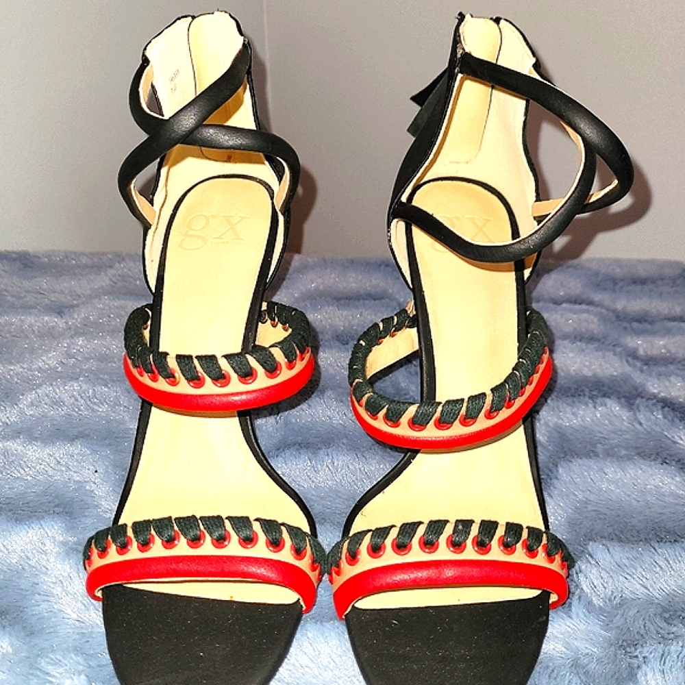 Gwen Stefani Strappy Stiletto